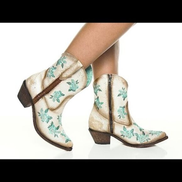 Corral Rose Embroidery Ankle Western Boots - Picture 7 of 13